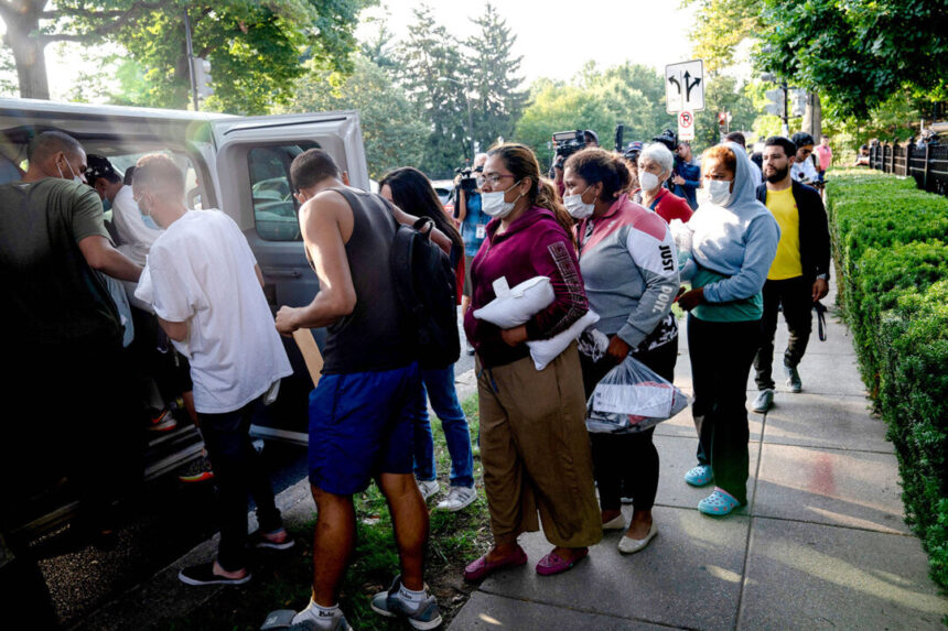 trump-says-venezuela-agreed-to-take-illegal-immigrants-back,-pay-for-transportation
