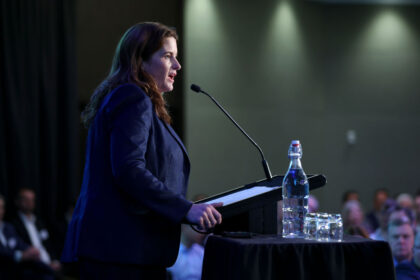 time-to-think-‘more-boldly’:-nz-finance-minister-announces-growth-plan