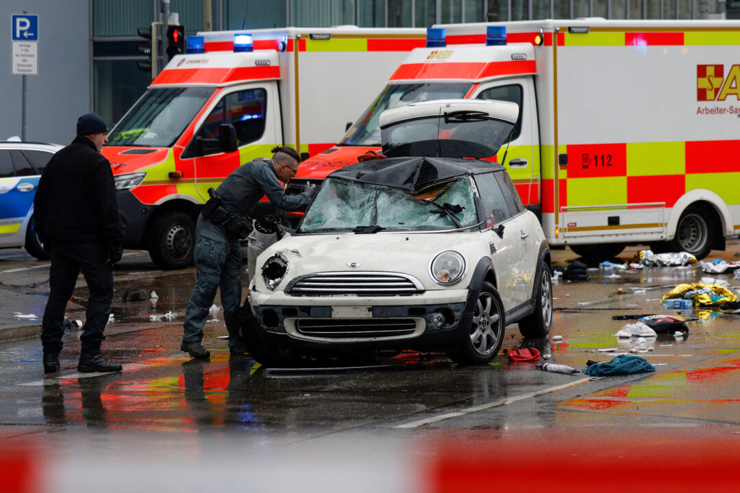 20-injured-as-car-plows-into-pedestrians-in-munich 20-injured-as-car-plows-into-pedestrians-in-munich