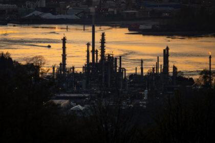 bc-firm-drops-decade-old-refinery-project-for-alberta-oil-exports