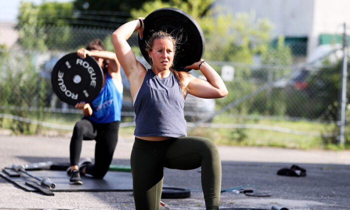 fitness-influencer-fights-back-against-oversexualisation-of-workout-videos