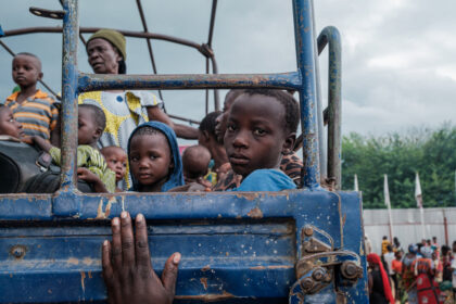 day-in-photos:-congolese-refugees,-snowstorm-in-montreal,-and-stirling-bull-sales