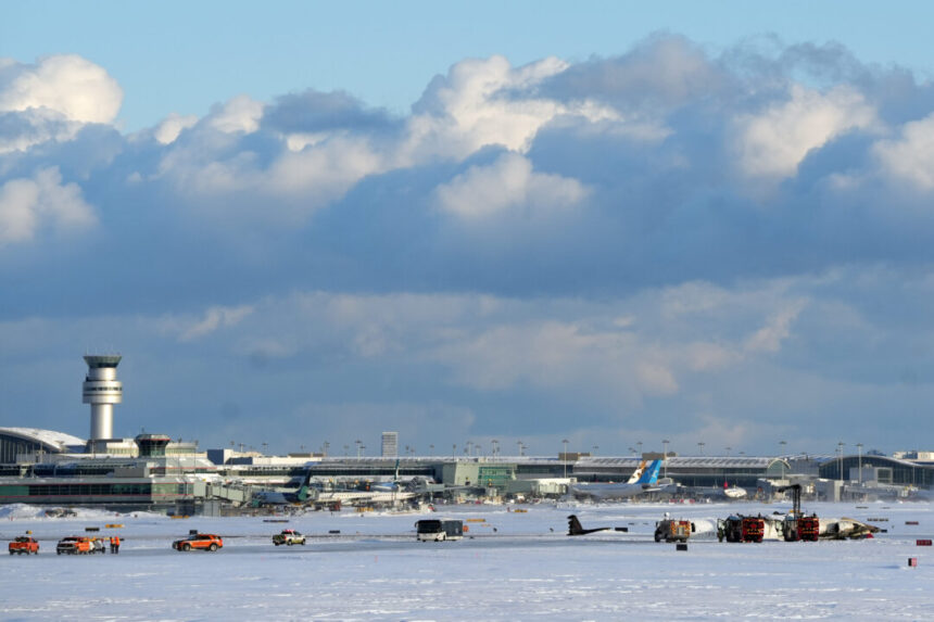 flights-resume-at-pearson-after-crash-monday,-investigation-begins