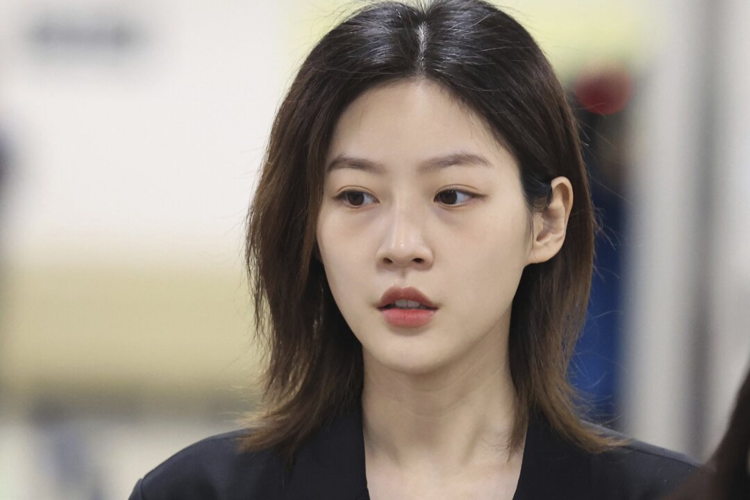 death-of-south-korean-actor-at-24-sparks-discussion-about-social-media-and-internet-culture