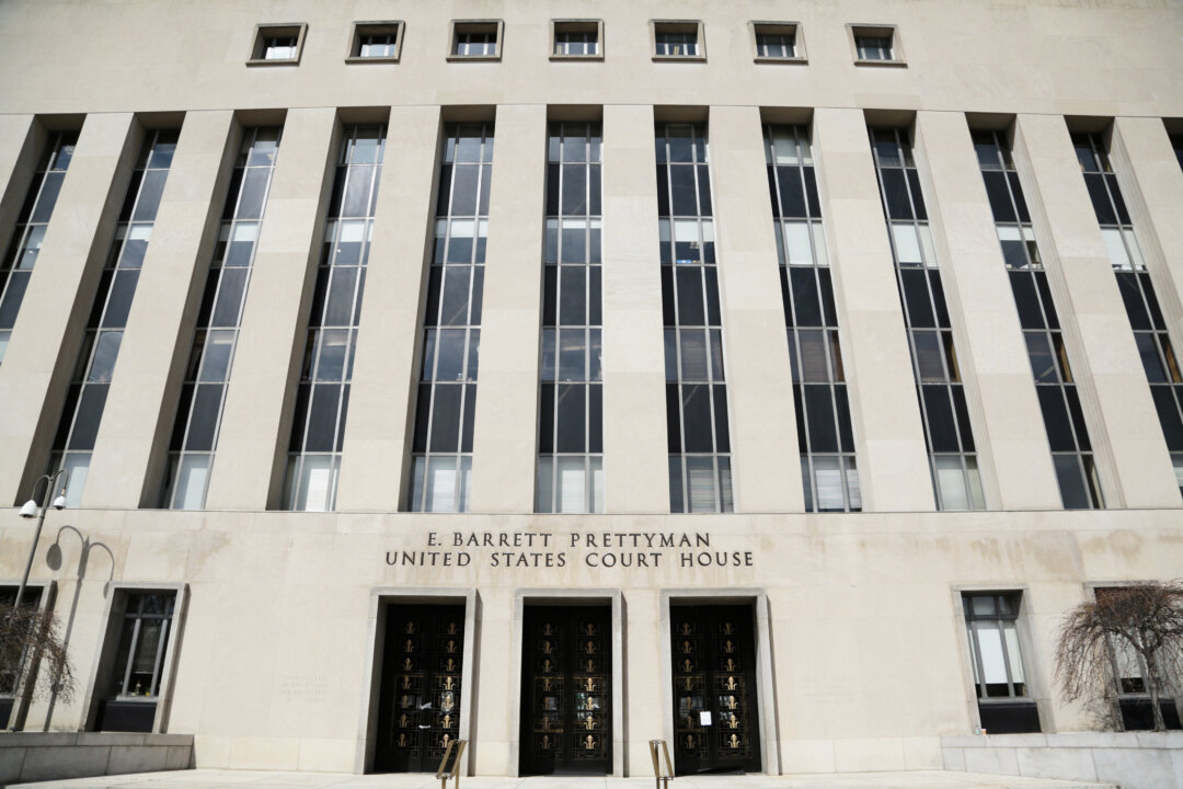 judge-weighs-bid-by-federal-unions-to-block-government-downsizing