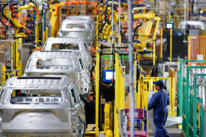 trump-signals-auto,-chip,-pharmaceutical-tariffs-may-sit-around-25-percent