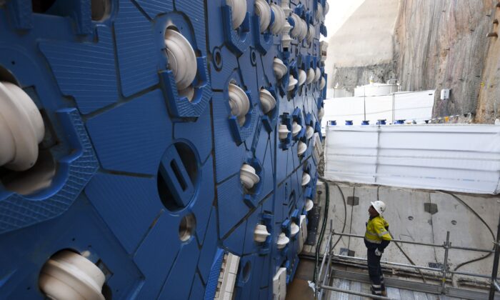 snowy-hydro-board-gets-a-new-chair