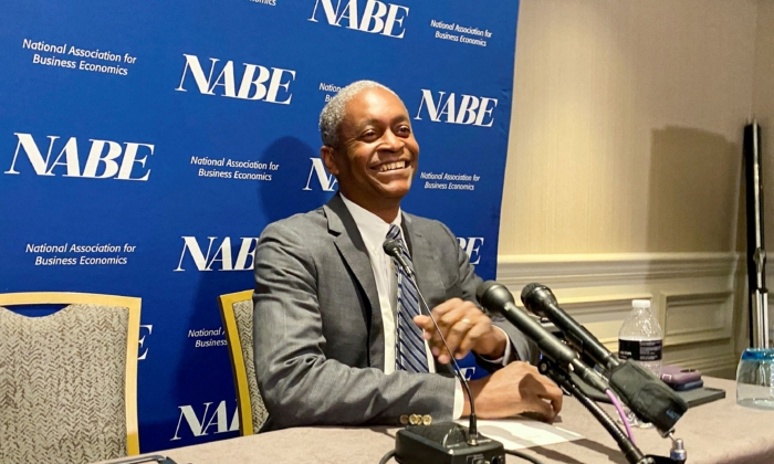 fed’s-bostic:-uncertainty-calls-for-caution-but-economy-is-‘broadly-healthy’ fed’s-bostic:-uncertainty-calls-for-caution-but-economy-is-‘broadly-healthy’