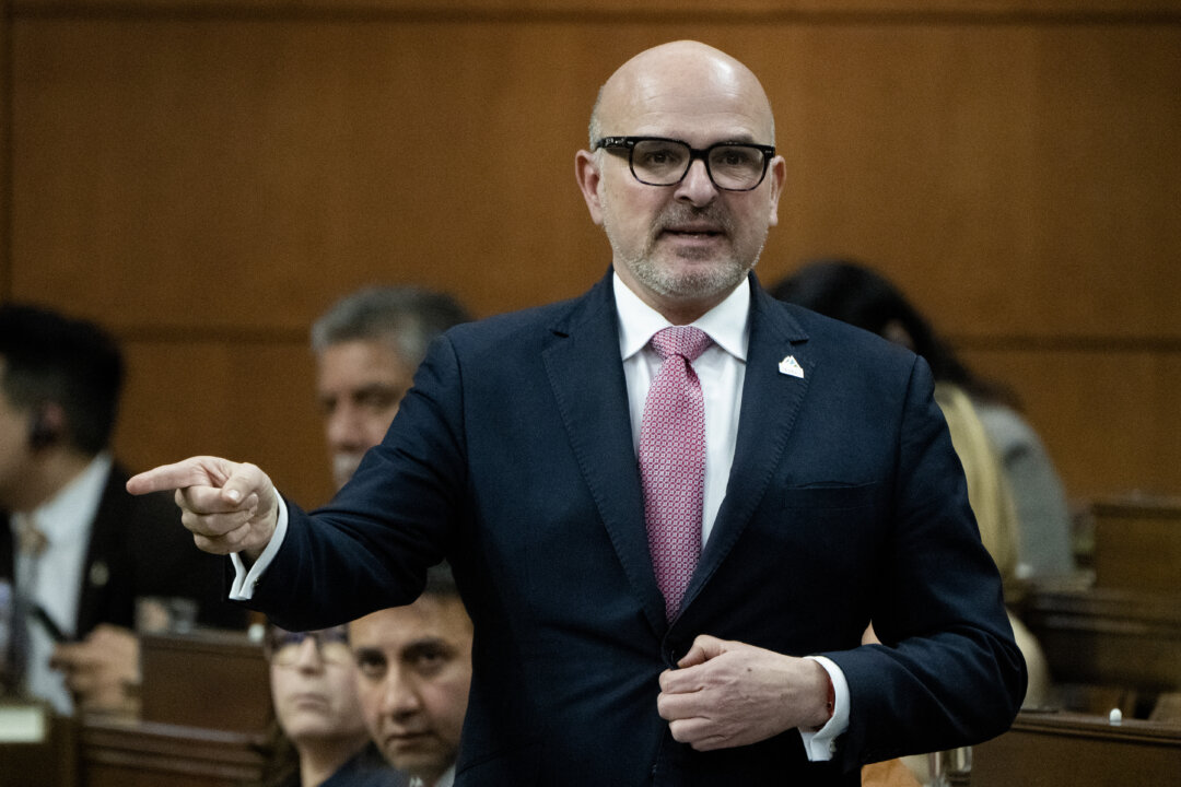 randy-boissonnault’s-former-company-ineligible-for-government-contracts-for-5-years randy-boissonnault’s-former-company-ineligible-for-government-contracts-for-5-years