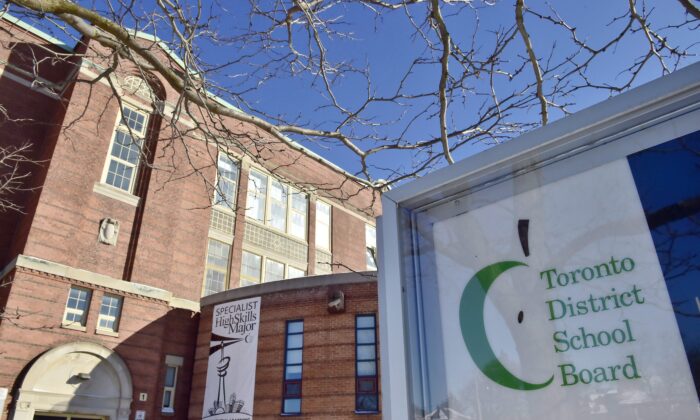 toronto-school-board-finalizes-decision-to-remove-names-of-macdonald,-ryerson,-dundas-from-schools