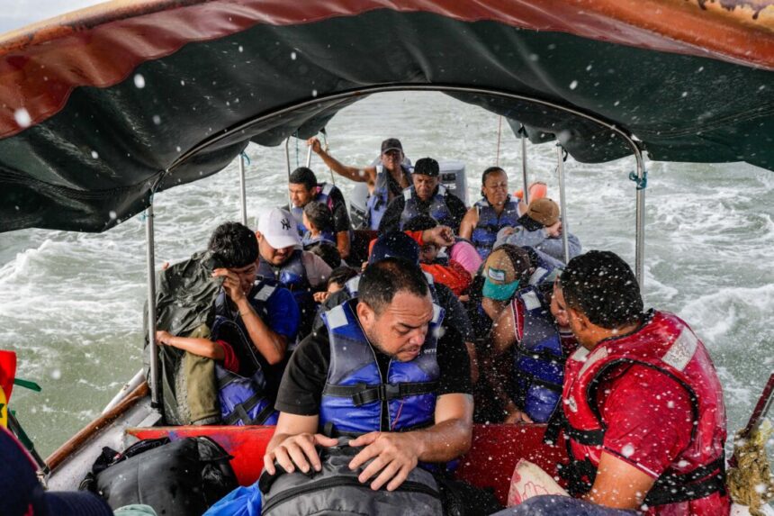 day-in-photos:-return-of-the-migrants,-german-elections,-and-tunnel-collapse