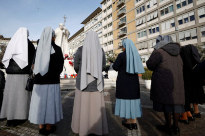pope-francis-still-critical-but-shows-‘slight-improvement’,-vatican-says