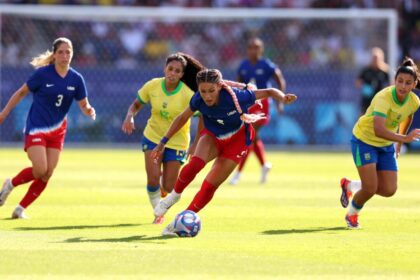 politicians-weigh-in-after-radio-host-sacked-for-joking-about-the-quality-of-woman’s-soccer