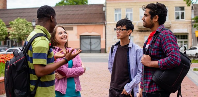 how-foreign-accents-subconsciously-shape-the-way-we-interact