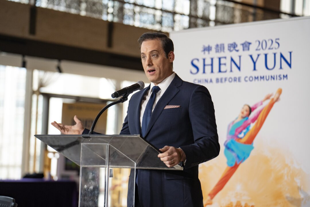 over-1,500-shen-yun-performers-and-family-members-call-for-investigation-of-ccp-influence-targeting-the-art-group