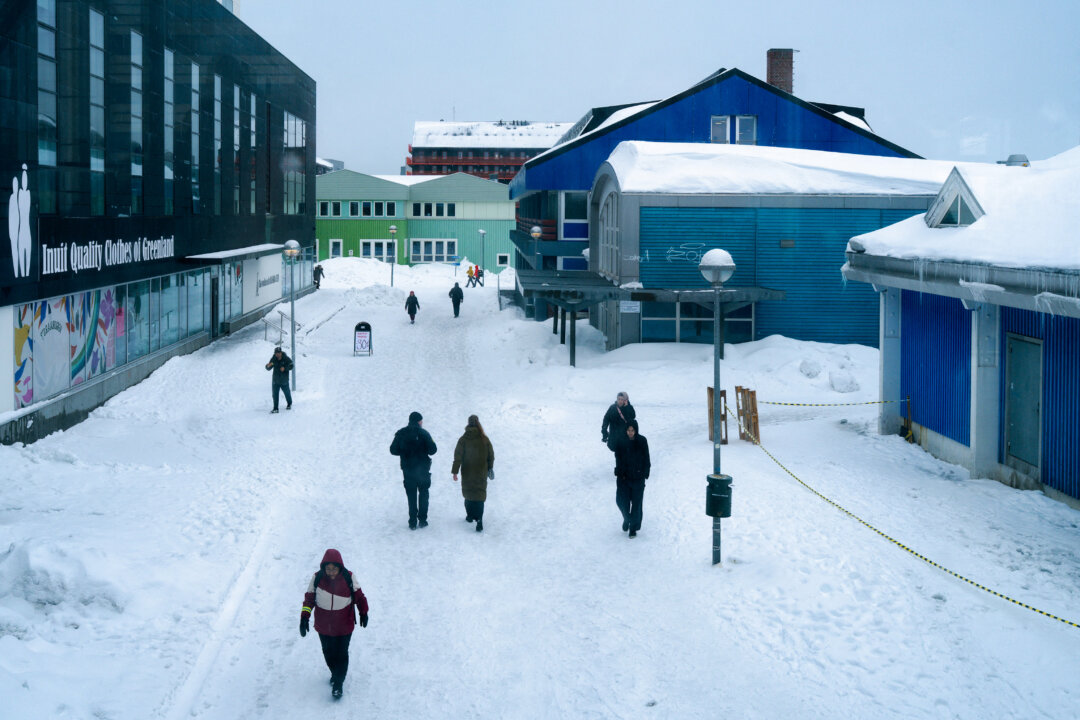 ahead-of-visit-by-vance,-greenland’s-security-comes-into-focus