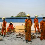day-in-photos:-earthquake-in-burma,-farmers’-protest,-and-a-mud-bath-tradition