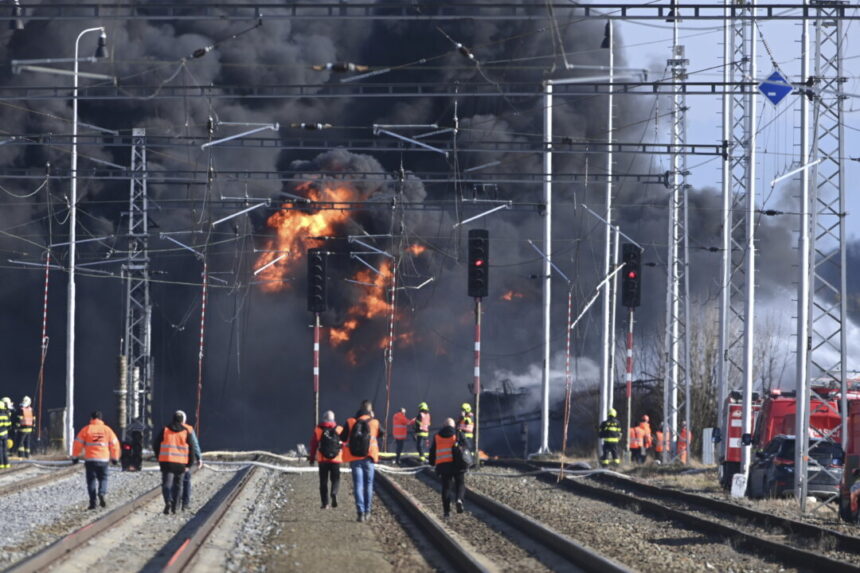 freight-train-derails-in-czech-republic,-causing-major-chemical-fire