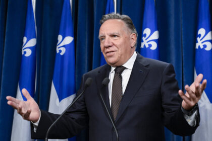 quebec-premier-calls-on-feds-to-build-more-icebreakers,-secure-arctic