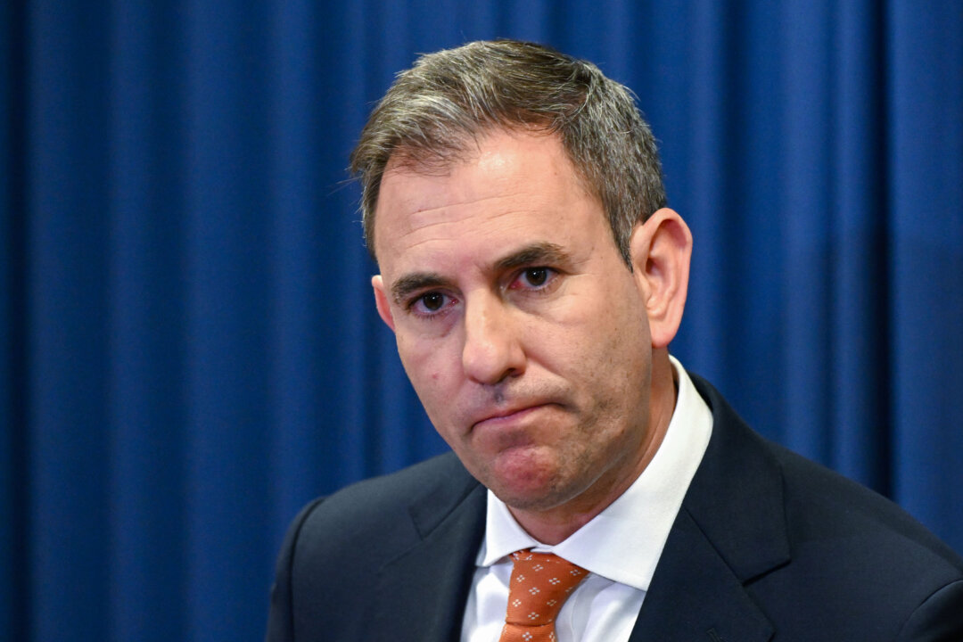 australian-treasurer-keeps-up-aluminium,-steel-tariff-fight-while-us-noncommittal-on-exemption australian-treasurer-keeps-up-aluminium,-steel-tariff-fight-while-us-noncommittal-on-exemption