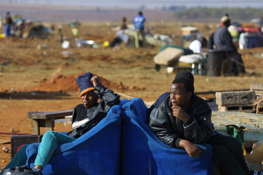 south-african-farmers-beset-by-land-invasions;-some-say-it’s-‘land-justice’