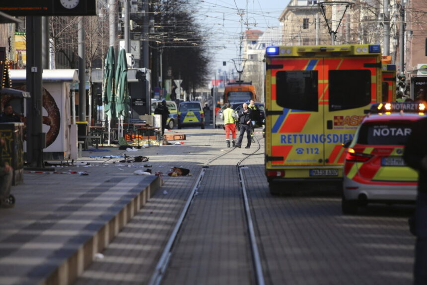 one-dead-after-car-driven-into-crowd-in-west-german-city