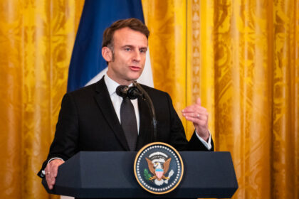 macron-says-britain-and-france-proposing-1-month-partial-truce-in-ukraine