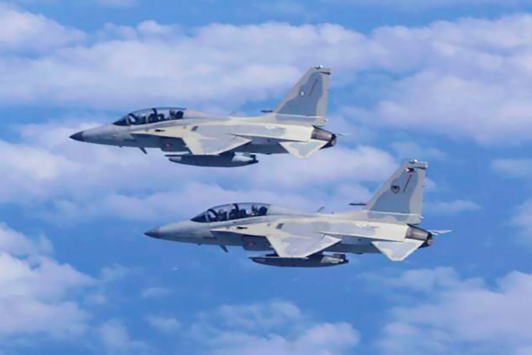 philippine-fighter-jet-and-2-pilots-are-missing-on-mission-against-insurgents philippine-fighter-jet-and-2-pilots-are-missing-on-mission-against-insurgents