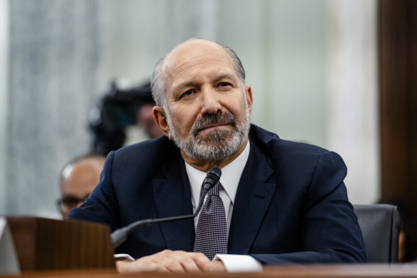 government-spending-could-be-excluded-from-gdp-data,-commerce-secretary-says