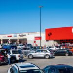 target-beats-earnings-expectations-but-warns-of-consumer-uncertainty