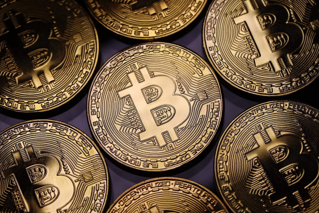 trump-signs-order-creating-strategic-bitcoin-reserve,-digital-asset-stockpile trump-signs-order-creating-strategic-bitcoin-reserve,-digital-asset-stockpile