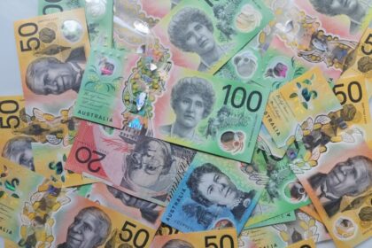 australians-withdrew-more-than-$9-billion-in-cash-in-january