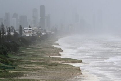 over-1100mm-of-rain-dumped-on-gold-coast-suburb-as-brisbane-continues-recovery-effort
