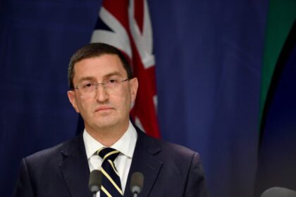 mp-julian-leeser-urges-government-to-pay-more-attention-to-anti-semitism-envoy