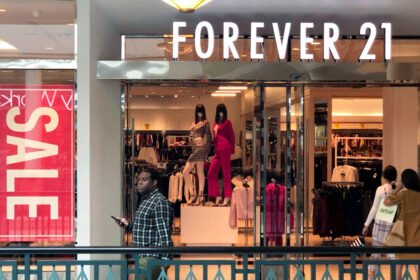 retail-sector-sheds-more-jobs-than-usual-as-industry-adjusts-to-uncertain-future