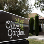 darden-restaurants-sales-rise-on-new-locations,-shares-trade-near-all-time-highs