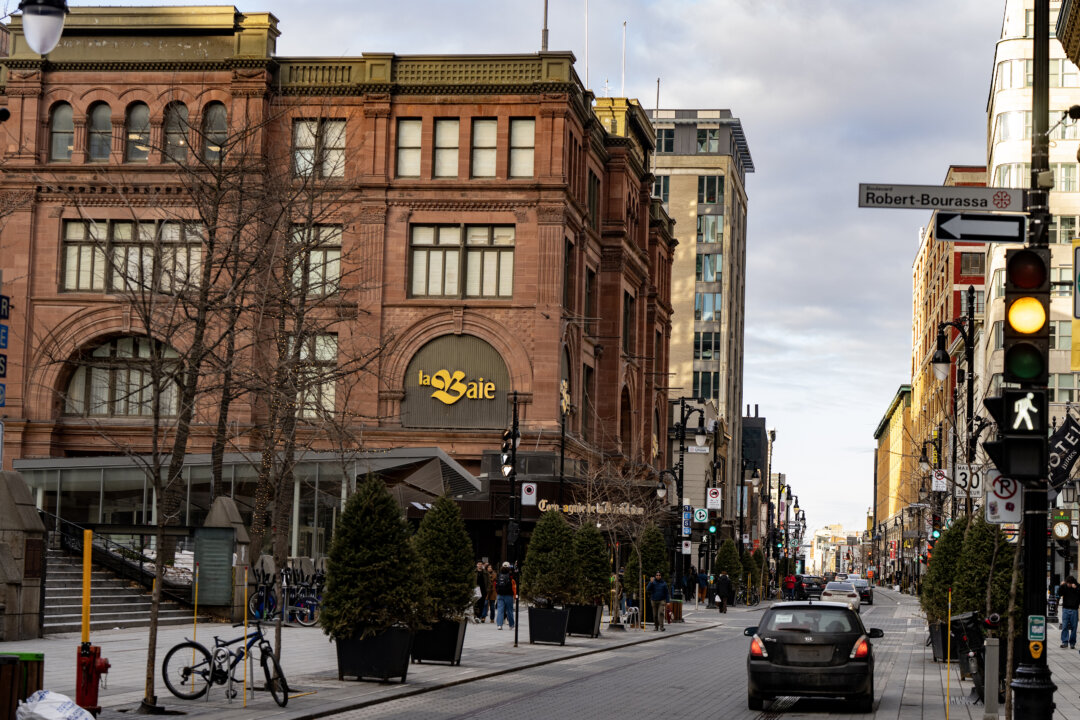 hudson’s-bay-hopes-to-save-six-stores,-begin-liquidation-process-monday hudson’s-bay-hopes-to-save-six-stores,-begin-liquidation-process-monday