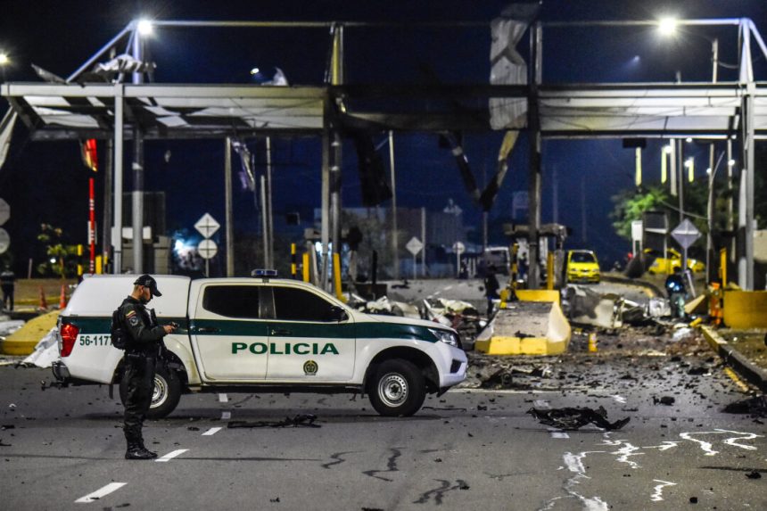 colombia-spirals-toward-‘failed-state’-under-exploding-cartel-violence:-experts