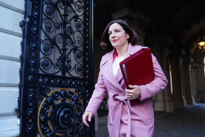 education-secretary-orders-probe-into-student-loan-fraud-allegations