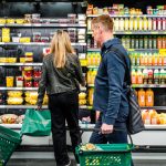 consumer-confidence-slumps-to-4-year-low