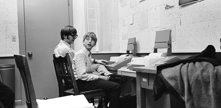from-ibm-to-openai:-50-years-of-winning-(and-failed)-strategies-at-microsoft