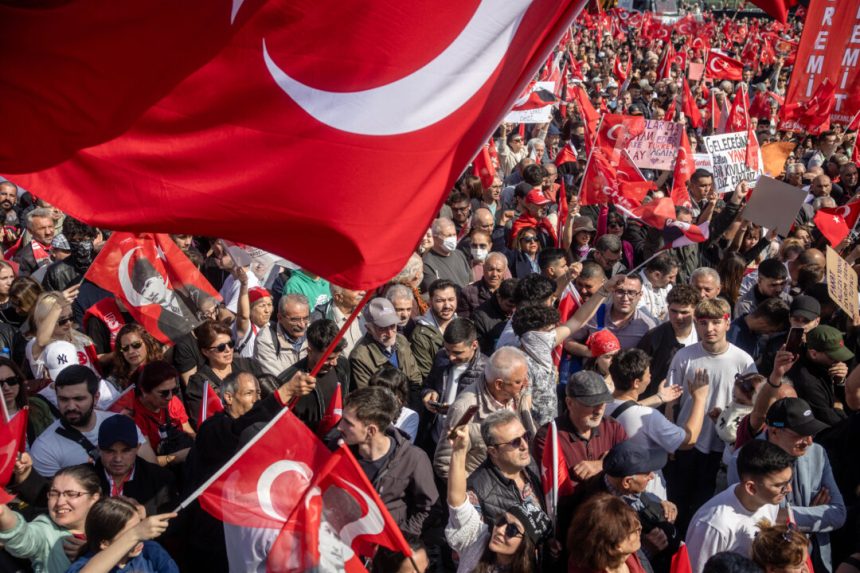 meta-fined-by-turkey-after-refusing-to-restrict-facebook-and-instagram