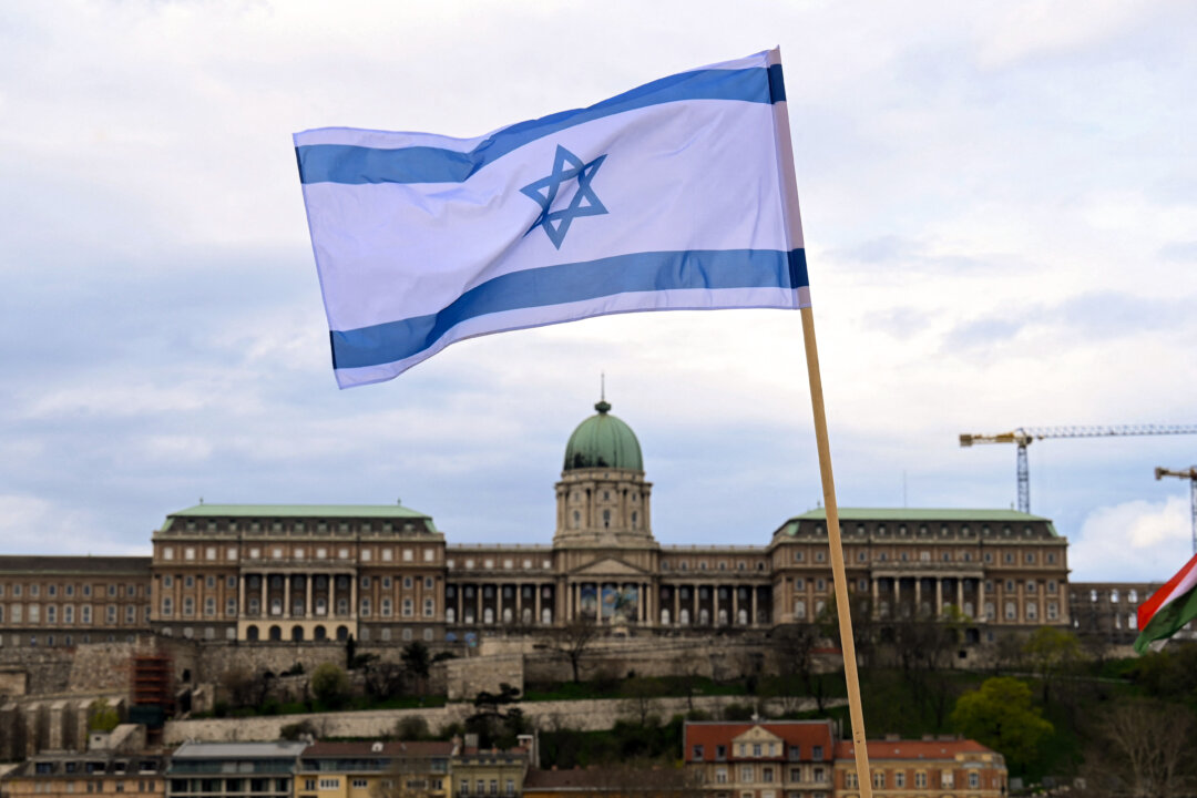 hungary-pulls-out-of-international-criminal-court-as-orban-hosts-netanyahu