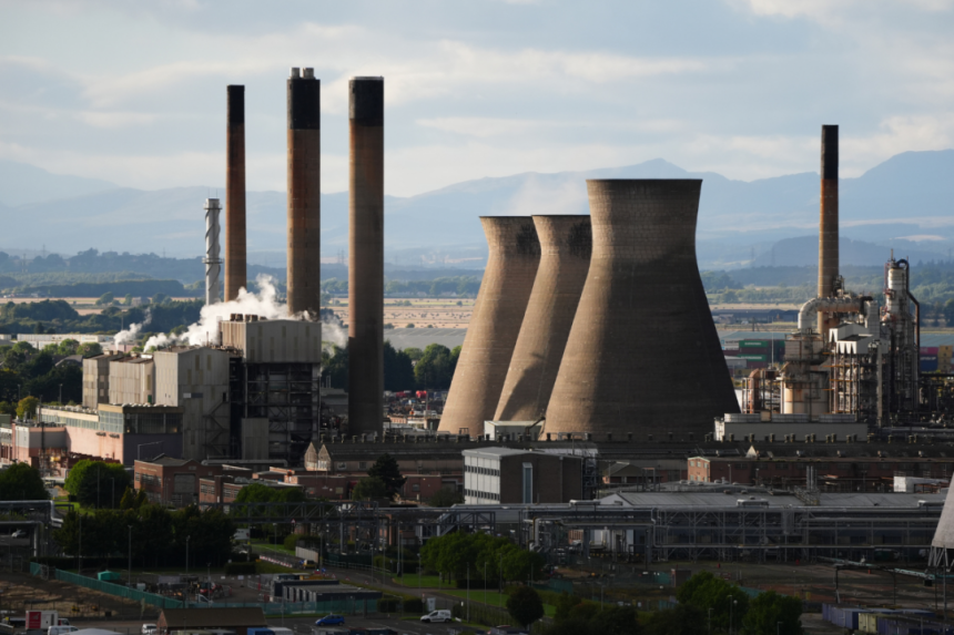 uk-and-scottish-governments-warned-over-grangemouth-refinery-5-years-ago,-says-petroineos