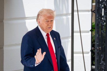 trump’s-10-percent-universal-tariffs-take-effect