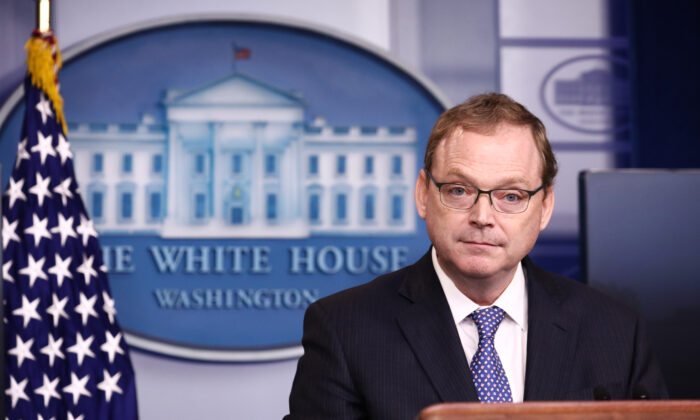 us-market-briefly-rallies-following-reports-by-cnbc,-reuters-of-a-tariff-pause