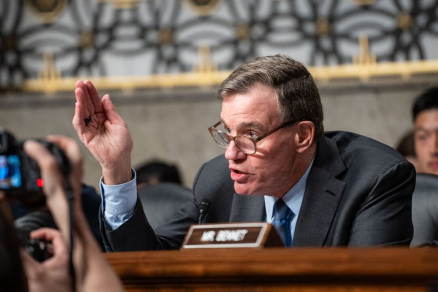 democrat-senator-pressures-trump-trade-representative-for-tariffing-australia