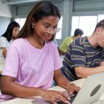 why-we-need-to-teach-digital-literacy-in-schools