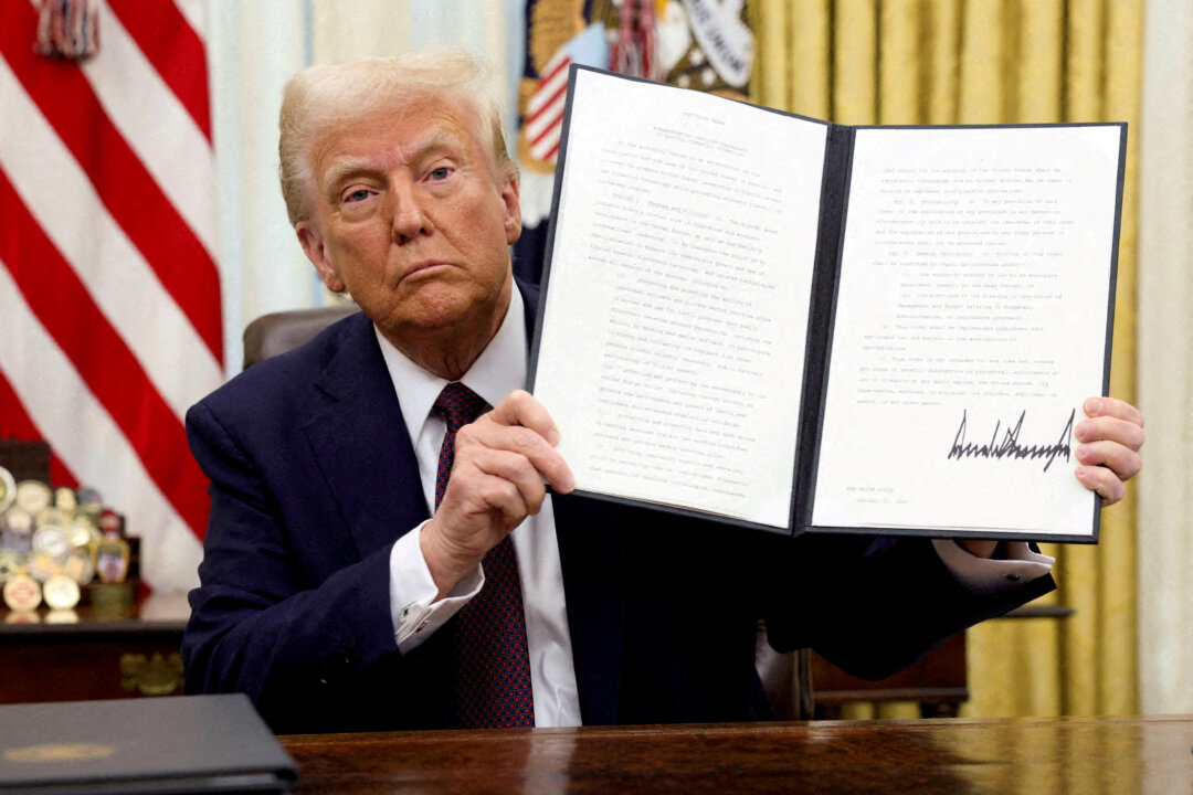 trump-signs-bill-overturning-expanded-irs-crypto-broker-rule