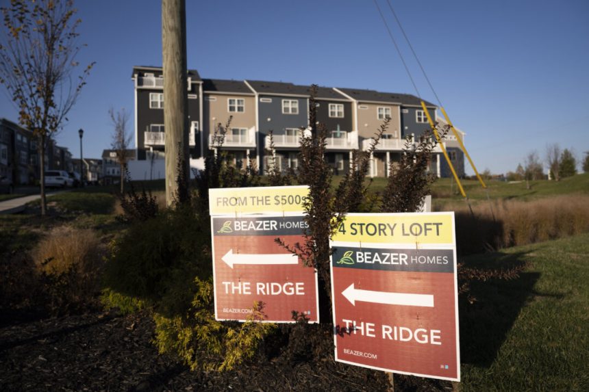 us-homeowners-must-earn-$50,000-more-than-renters-to-cover-mortgage-payments:-report